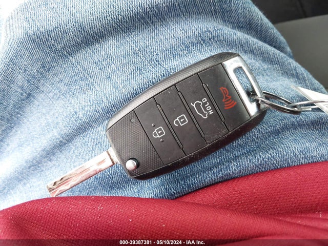 KIA Soul 2018 KNDJN2A22J7575971 Image 11