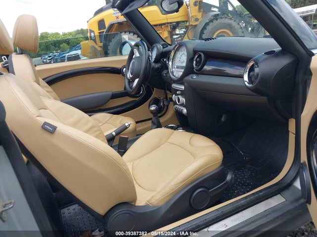 2010 MINI COOPER S WMWMS3C58ATY50797 Photo 4