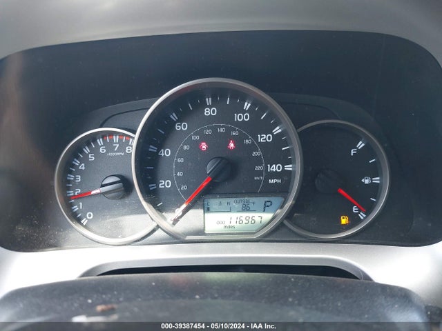 Toyota RAV4 LE 2016 JTMZFREV4GD086706 Image 7