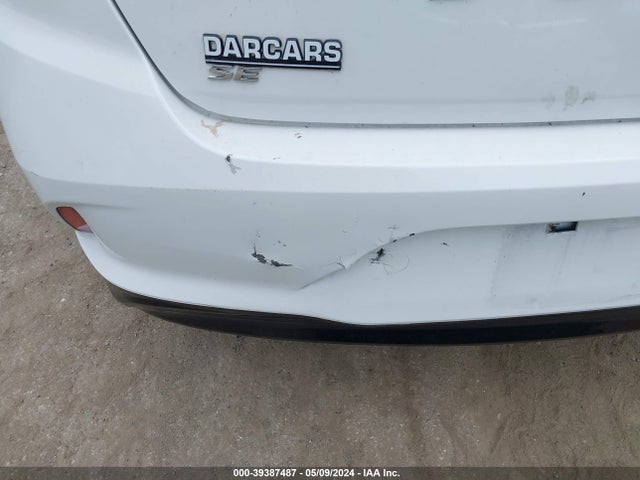 Hyundai SONATA SE 2018 5NPE24AF6JH605008 Image 19