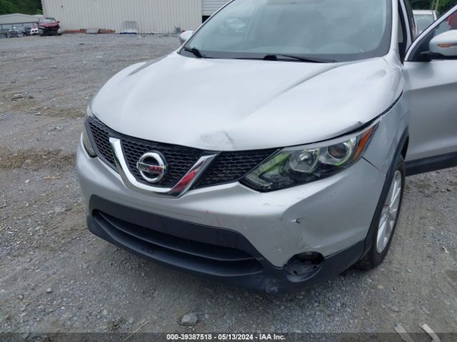 JN1BJ1CP7HW014803 Nissan Rogue Sport Sv