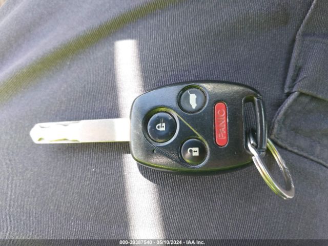 5FNYF4H21FB028642 Honda PILOT LX
