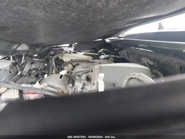 Toyota Rav4 Xle 2016 JTMWFREV4GJ077105 Image 10