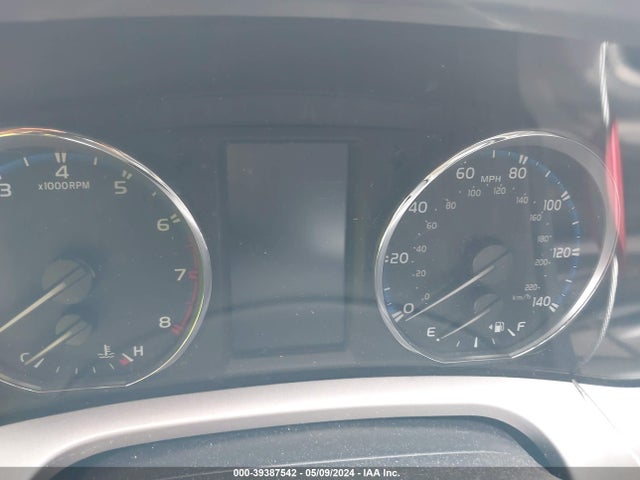 Toyota Rav4 Xle 2016 JTMWFREV4GJ077105 Image 7