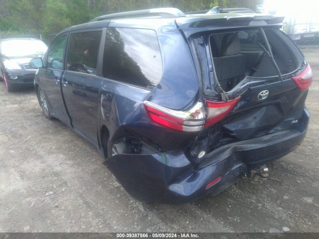 Toyota SIENNA XLE 2020 5TDYZ3DC2LS035879 Image 3