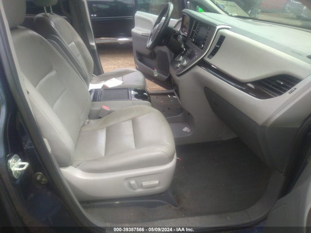 Toyota SIENNA XLE 2020 5TDYZ3DC2LS035879 Image 5