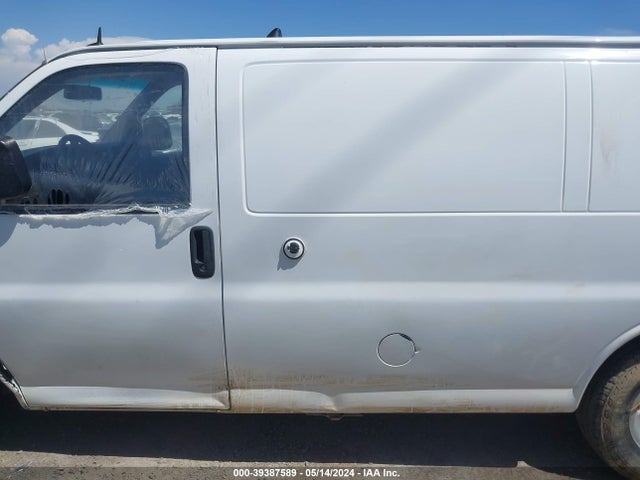 Chevrolet Express 2500 Work Van 2014 1GCWGFCA6E1159829 Image 14