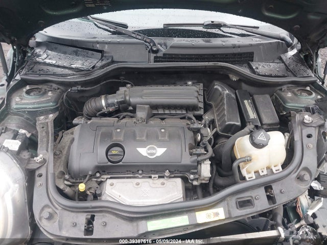 2011 MINI COOPER CLUBMAN WMWZF3C5XBTY00608 Photo 9