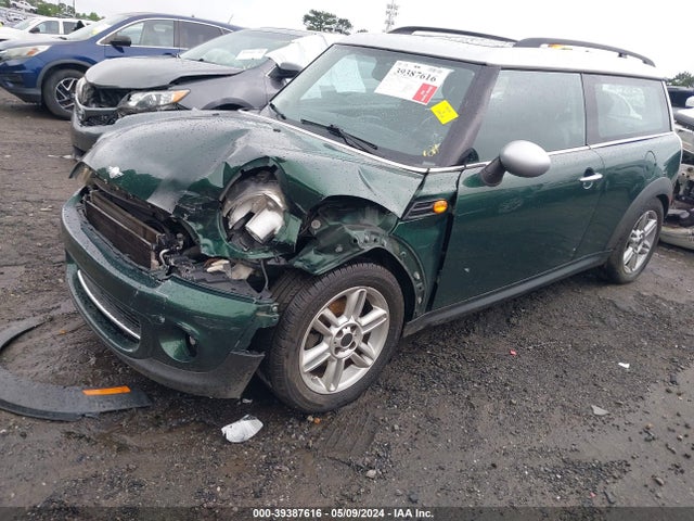 2011 MINI COOPER CLUBMAN WMWZF3C5XBTY00608 Photo 1