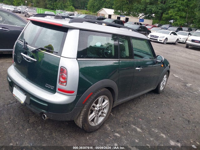 2011 MINI COOPER CLUBMAN WMWZF3C5XBTY00608 Photo 3