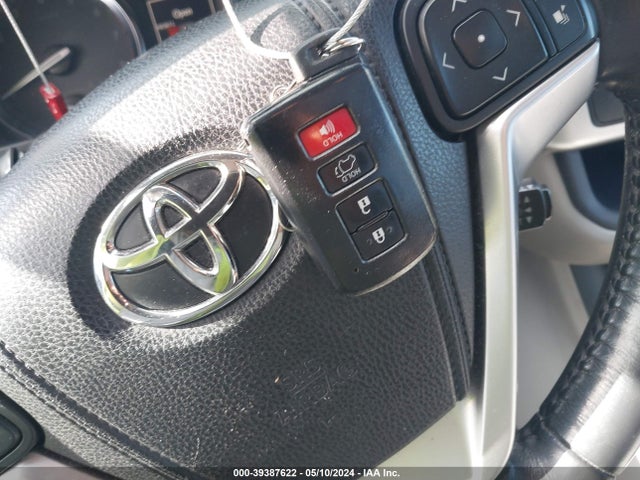 Toyota Highlander Xle V6 2014 5TDJKRFH1ES015238 Image 11