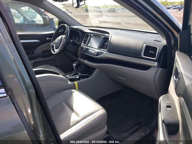 Toyota Highlander Xle V6 2014 5TDJKRFH1ES015238 Image 5