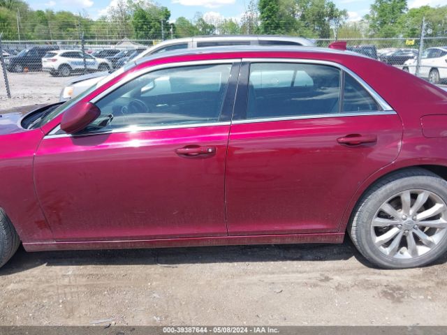 2C3CCARGXHH571467 Chrysler 300 Limited Awd