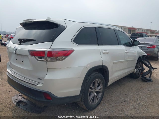 Toyota Highlander Xle V6 2015 5TDKKRFH2FS112485 Image 4