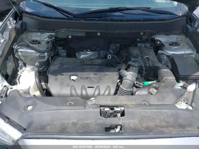 2018 MITSUBISHI OUTLANDER SPORT JA4AP3AU5JZ008170 Photo 9