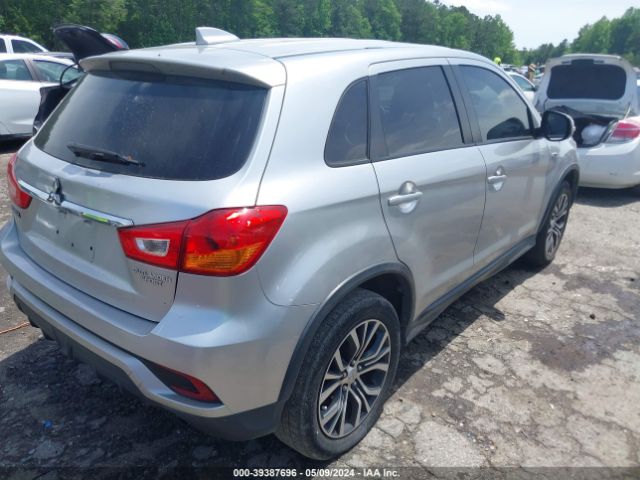 2018 MITSUBISHI OUTLANDER SPORT JA4AP3AU5JZ008170 Photo 3