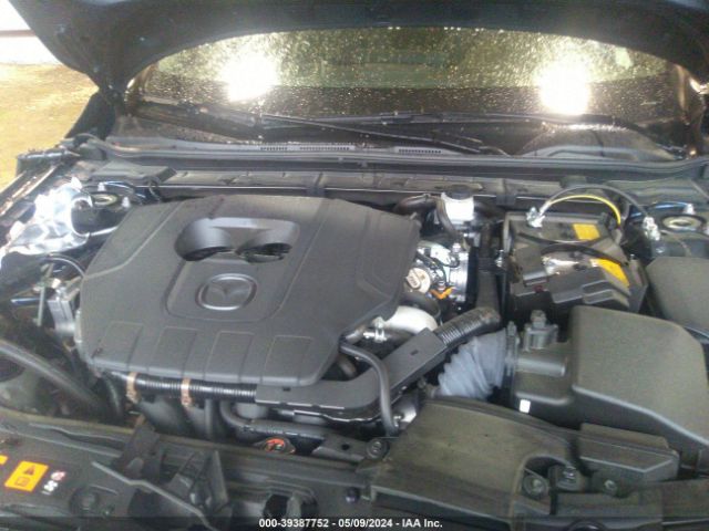 JM1BPAKM8P1614180 Mazda Mazda3 2.5 S Select