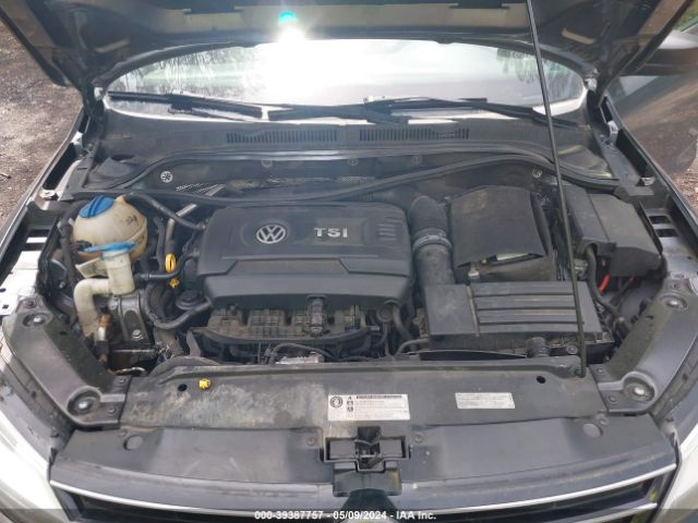 3VWD17AJ9GM218330 Volkswagen Jetta 1.8t Sport