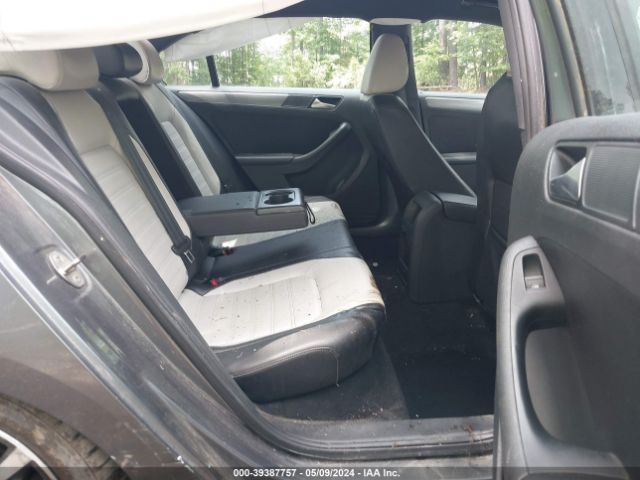 3VWD17AJ9GM218330 Volkswagen Jetta 1.8t Sport