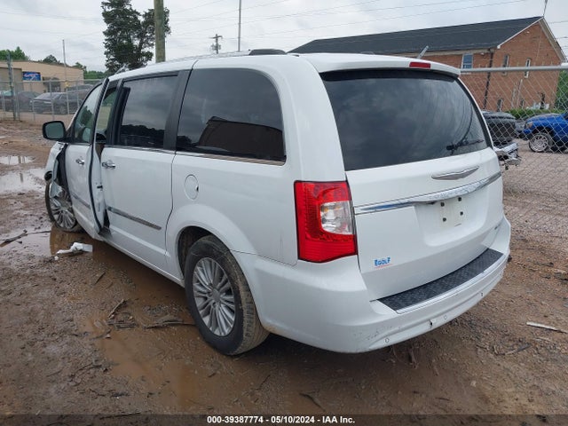 2C4RC1GG7ER425607 Chrysler Town & Country Limited