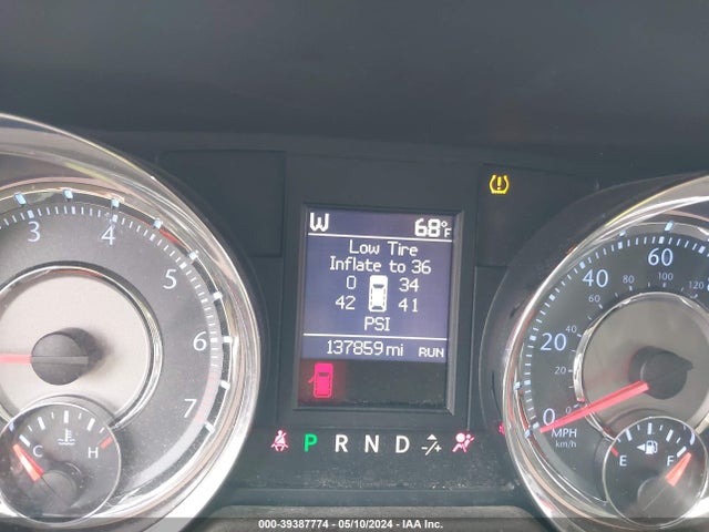 2C4RC1GG7ER425607 Chrysler Town & Country Limited
