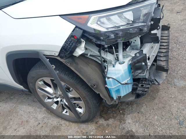 Toyota Rav4 Xle Premium 2021 2T3C1RFV2MW134219 Image 18