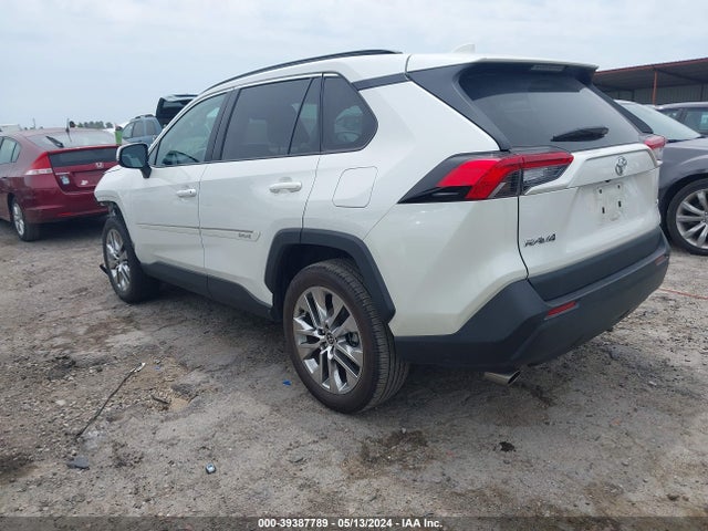 Toyota Rav4 Xle Premium 2021 2T3C1RFV2MW134219 Image 3