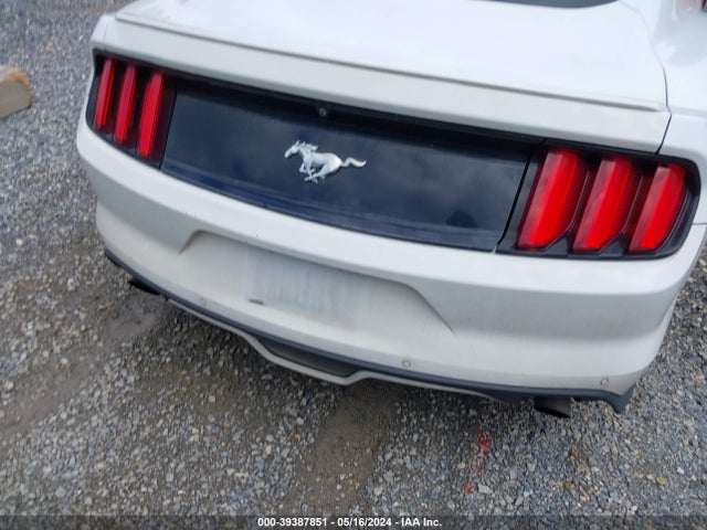 Ford Mustang Ecoboost 2015 1FA6P8TH6F5348473 Image 16