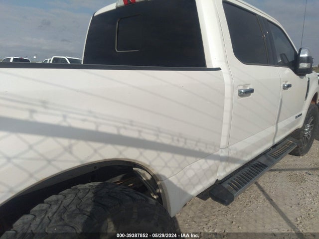 1FT7W2BT9HEC30599 Ford F-250 Lariat