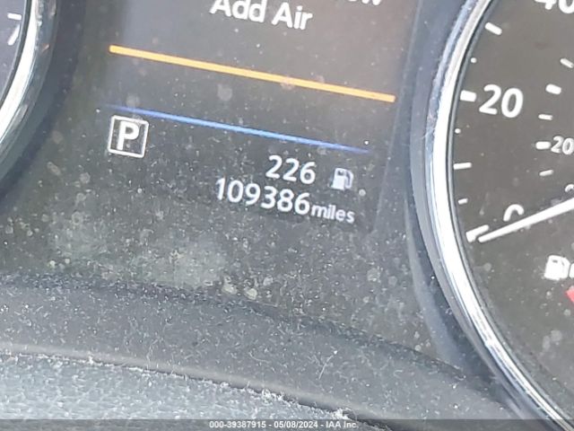 5N1AT2MT7JC798908 Nissan ROGUE SV
