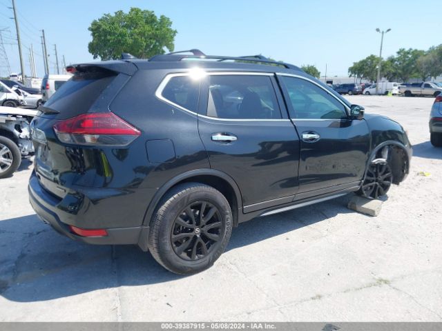5N1AT2MT7JC798908 Nissan ROGUE SV