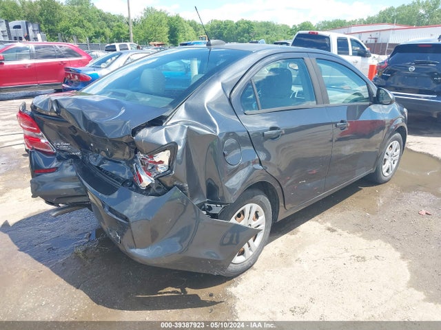 Chevrolet Sonic Ls Auto 2017 1G1JB5SHXH4145056 Image 4