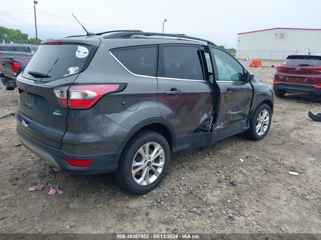 Ford ESCAPE SE 2018 1FMCU9GDXJUA62154 Image 4