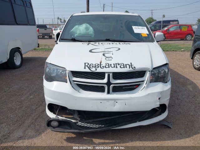 2C4RDGEG0JR283999 Dodge Grand Caravan Gt