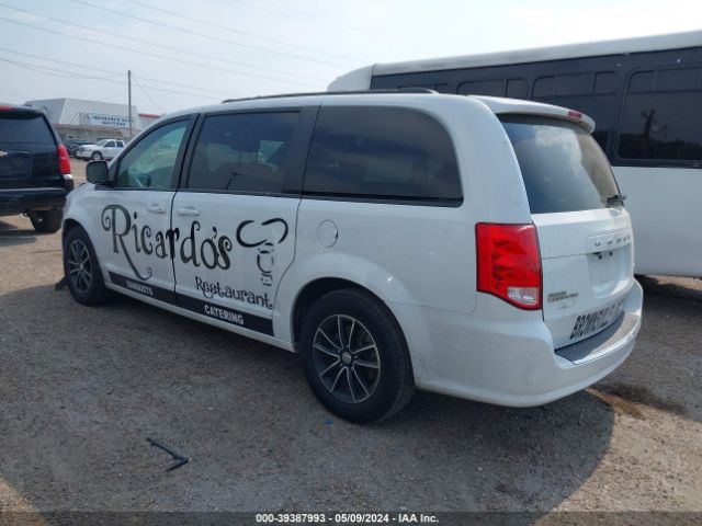 2C4RDGEG0JR283999 Dodge Grand Caravan Gt