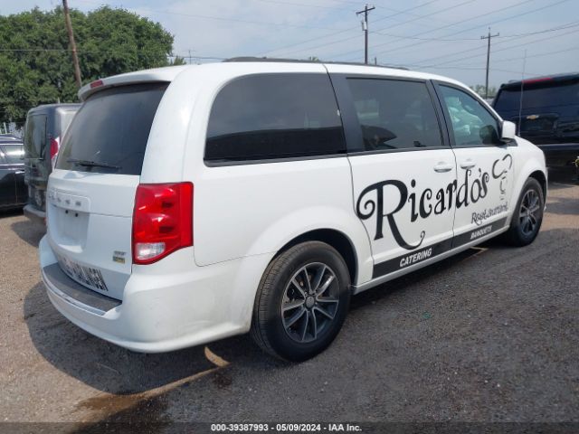 2C4RDGEG0JR283999 Dodge Grand Caravan Gt