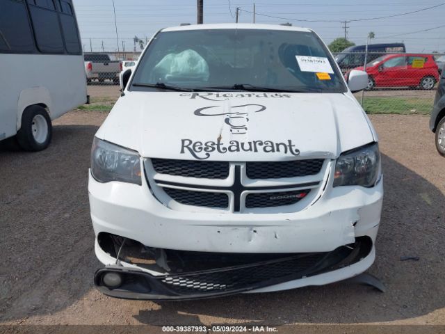 2C4RDGEG0JR283999 Dodge Grand Caravan Gt