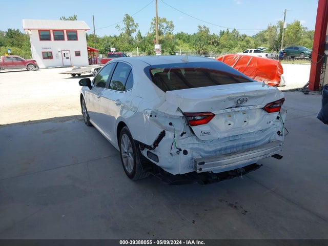Toyota CAMRY LE 2022 4T1C11AK6NU715294 Image 3