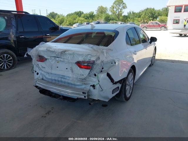 Toyota CAMRY LE 2022 4T1C11AK6NU715294 Image 4
