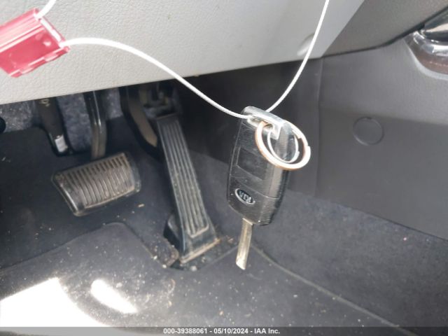 5XYKT4A6XFG626667 KIA SORENTO LX