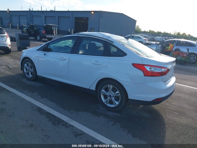 Ford FOCUS SE 2014 1FADP3F24EL262820 Image 3