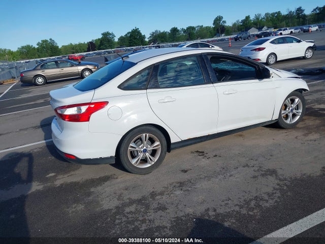 Ford FOCUS SE 2014 1FADP3F24EL262820 Image 4