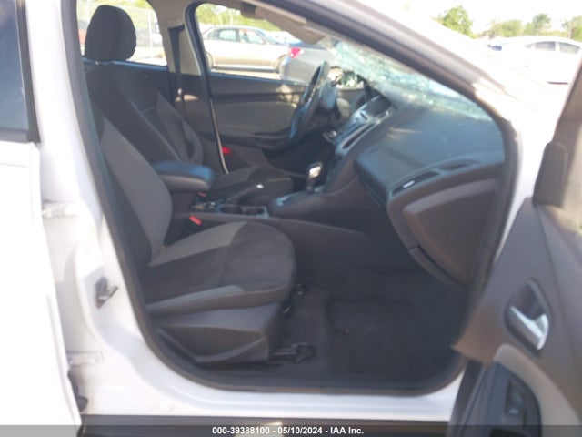 Ford FOCUS SE 2014 1FADP3F24EL262820 Image 5