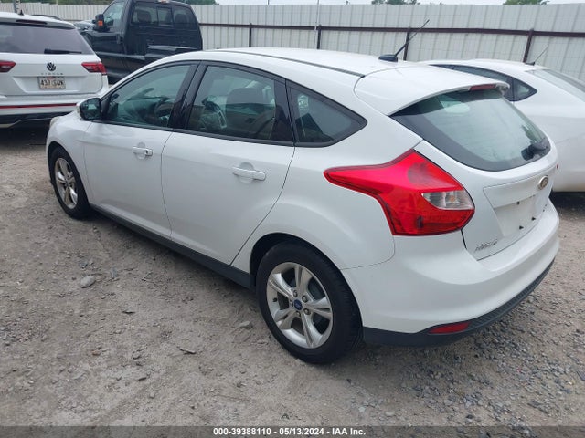 Ford FOCUS SE 2014 1FADP3K26EL119292 Image 3