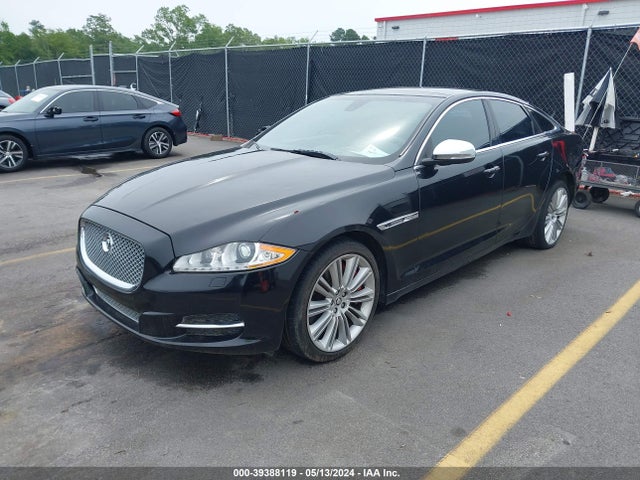 2011 JAGUAR XJ SAJWA1GE6BMV05164 Photo 1
