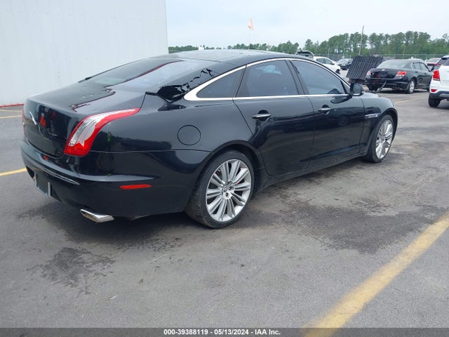 2011 JAGUAR XJ SAJWA1GE6BMV05164 Photo 3