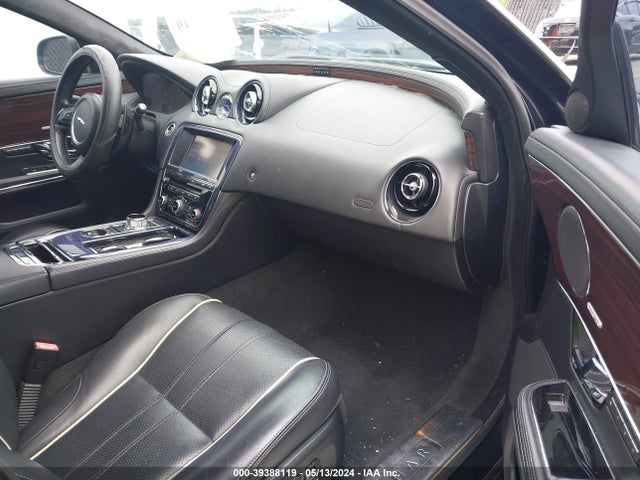 2011 JAGUAR XJ SAJWA1GE6BMV05164 Photo 4