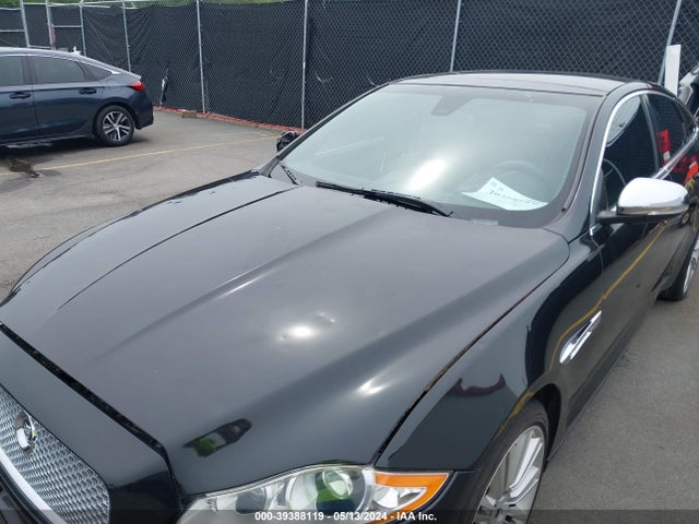2011 JAGUAR XJ SAJWA1GE6BMV05164 Photo 5