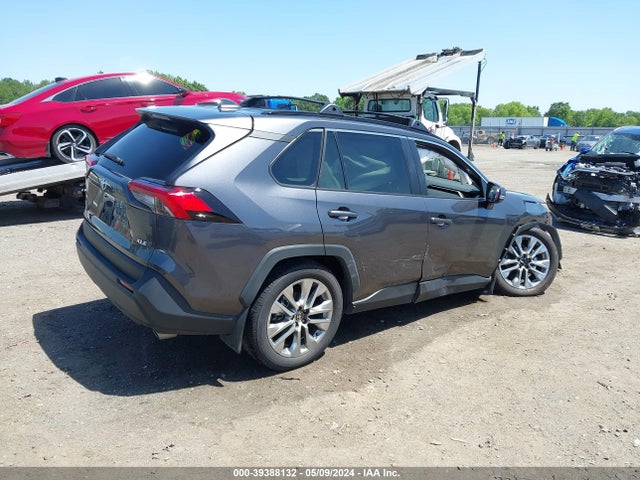 Toyota Rav4 Xle Premium 2023 2T3C1RFV3PC248154 Image 4