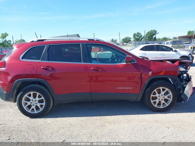 1C4PJMCB7HW614973 Jeep Cherokee Latitude 4x4